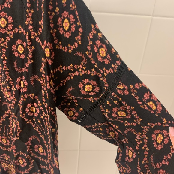 Floral long sleeve - Picture 3 of 6